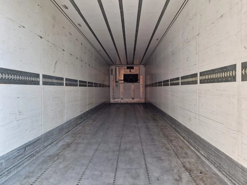 Refrigerated semi-trailer Schmitz Cargobull SCB*S3B Thermoking SLXe 300 Frigo - Dhollandia Loadlift 2.000 KG: picture 12 Refrigerated semi-trailer Schmitz Cargobull SCB*S3B Thermoking SLXe 300 Frigo - Dhollandia Loadlift 2.000 KG: picture 12