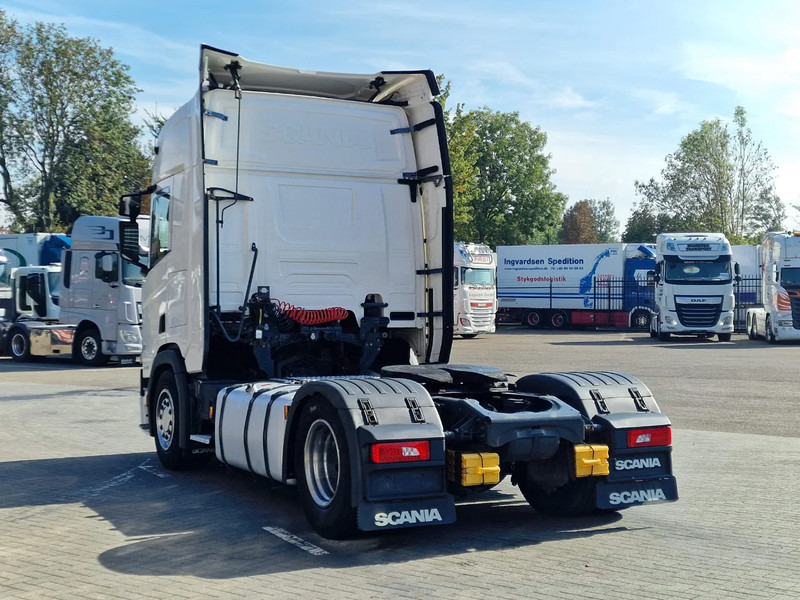 Scania R450 NGS Highline 4x2 - Retarder - Full air - Led - Navi - 2x tank - Tractor unit: picture 5 Scania R450 NGS Highline 4x2 - Retarder - Full air - Led - Navi - 2x tank - Tractor unit: picture 5