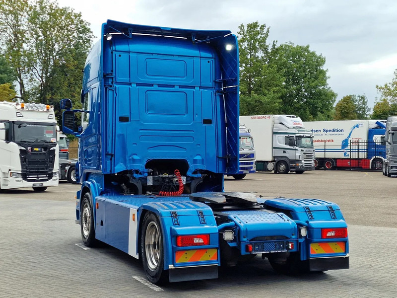 Scania R500 V8 Topline 4x2 - Manual gearbox - Retarder - Full air - Euro 5 - Tractor unit: picture 5 Scania R500 V8 Topline 4x2 - Manual gearbox - Retarder - Full air - Euro 5 - Tractor unit: picture 5