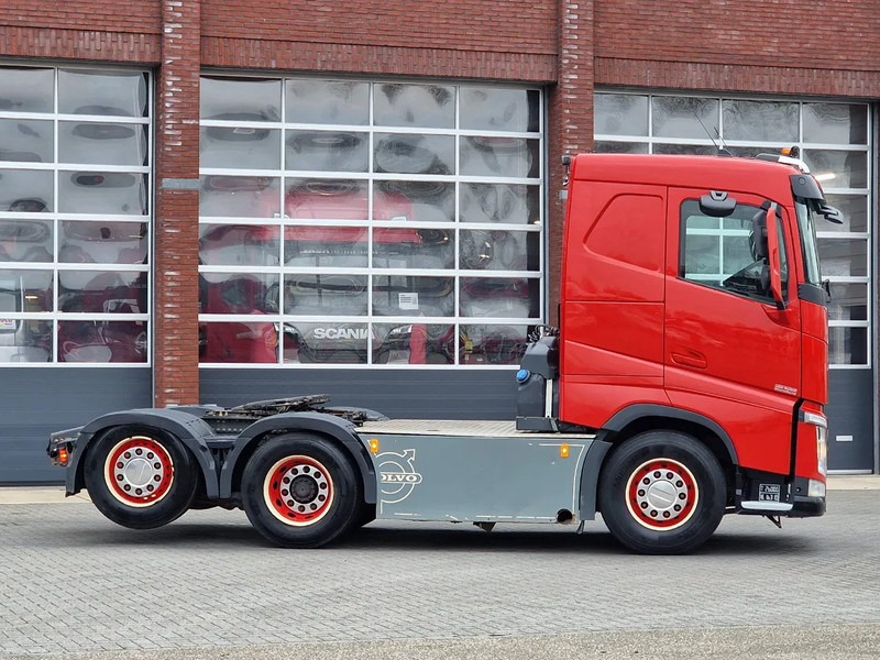 Tractor unit Volvo FH 13.500 6x2 - PTO/Hydraulic - I Save - 3.00 WB - Full air: picture 8 Tractor unit Volvo FH 13.500 6x2 - PTO/Hydraulic - I Save - 3.00 WB - Full air: picture 8