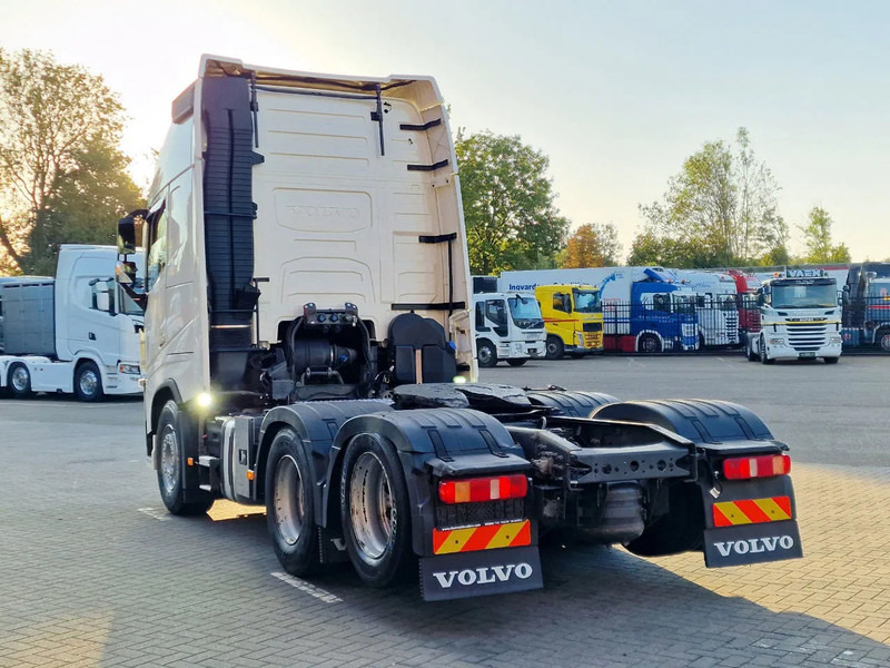Volvo FH 13.500 Globetrotter XL 6x2 - Full air - 3.20 WB - MA VIN - Low KM - Leather - Tractor unit: picture 5 Volvo FH 13.500 Globetrotter XL 6x2 - Full air - 3.20 WB - MA VIN - Low KM - Leather - Tractor unit: picture 5