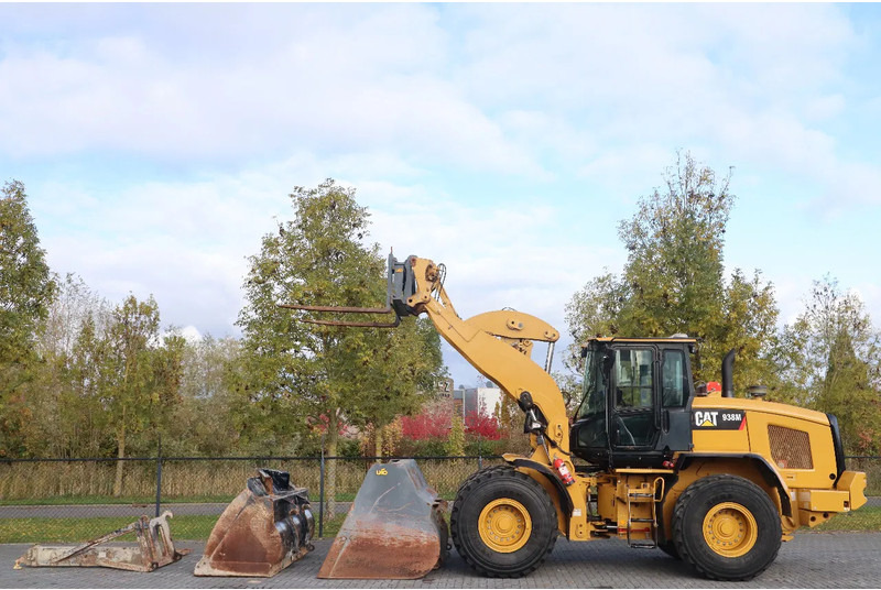 Caterpillar 938 M | 2X BUCKET | JIB | FORKS | BSS | GOOD CONDITION - Wheel loader: picture 1 Caterpillar 938 M | 2X BUCKET | JIB | FORKS | BSS | GOOD CONDITION - Wheel loader: picture 1