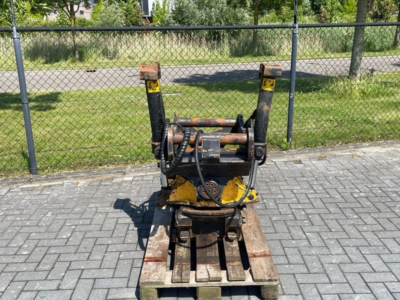 Engcon EC226 | S70 | TILT ROTATOR | ROTOTILT - Tiltrotator for Construction machinery: picture 3 Engcon EC226 | S70 | TILT ROTATOR | ROTOTILT - Tiltrotator for Construction machinery: picture 3