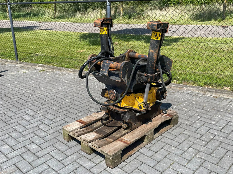 Engcon EC226 | S70 | TILT ROTATOR | ROTOTILT - Tiltrotator for Construction machinery: picture 1 Engcon EC226 | S70 | TILT ROTATOR | ROTOTILT - Tiltrotator for Construction machinery: picture 1