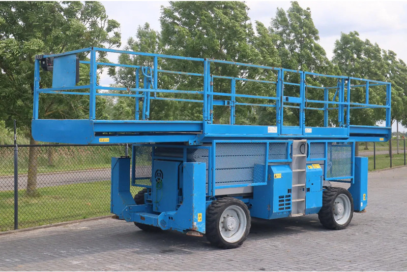 Genie GS-4390 RT | 15 METER | 680 KG - Scissor lift: picture 5 Genie GS-4390 RT | 15 METER | 680 KG - Scissor lift: picture 5