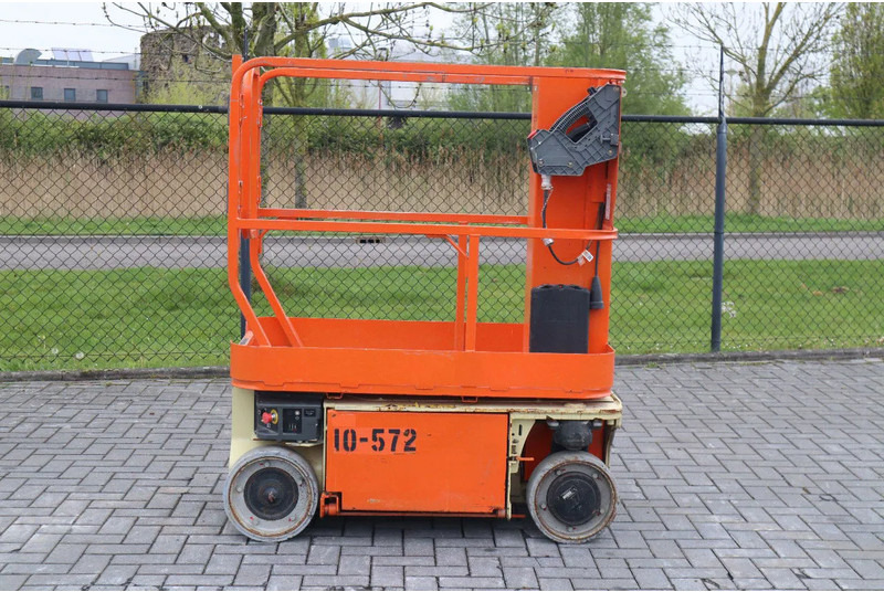 JLG 1230 ES | 5.6 METER | 230 KG - Aerial platform: picture 1 JLG 1230 ES | 5.6 METER | 230 KG - Aerial platform: picture 1