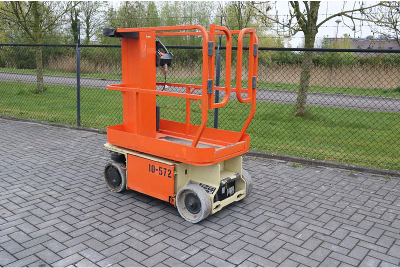 JLG 1230 ES | 5.6 METER | 230 KG - Aerial platform: picture 5 JLG 1230 ES | 5.6 METER | 230 KG - Aerial platform: picture 5