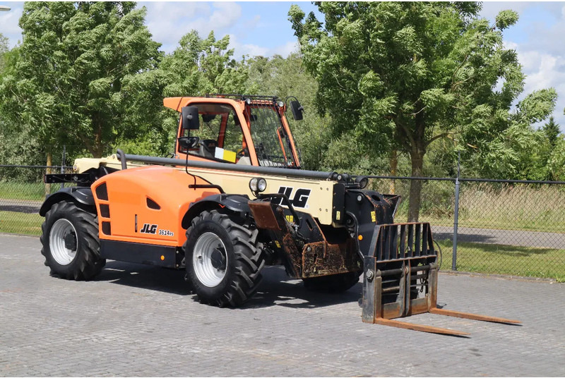 JLG 3614 RS | HYDR. FORKS | BUCKET | LOW HOURS - Telescopic handler: picture 5 JLG 3614 RS | HYDR. FORKS | BUCKET | LOW HOURS - Telescopic handler: picture 5