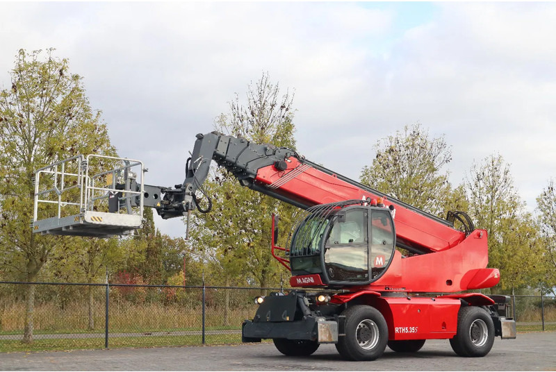 MAGNI RTH 5.35 S-M/C | WORKING PLATFORM | REMOTE | GOOD CONDITION - Loader: picture 2 MAGNI RTH 5.35 S-M/C | WORKING PLATFORM | REMOTE | GOOD CONDITION - Loader: picture 2