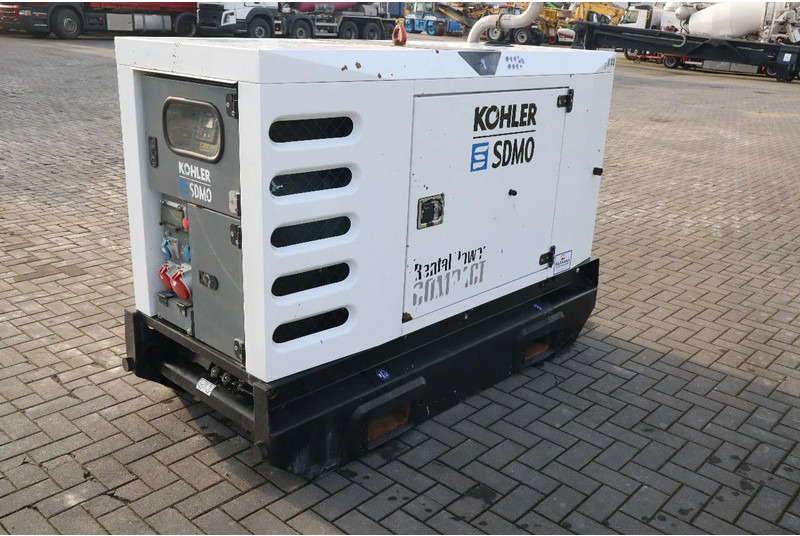 Generator set SDMO R44C3 | 44 KVA | GOOD WORKING: picture 5