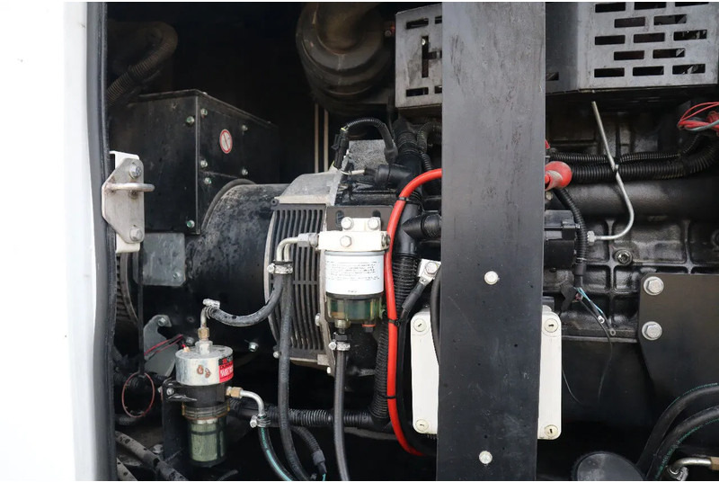 Generator set SDMO R44C3 | 44 KVA | GOOD WORKING: picture 16