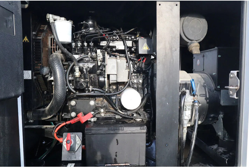 Generator set SDMO R44C3 | 44 KVA | GOOD WORKING: picture 13