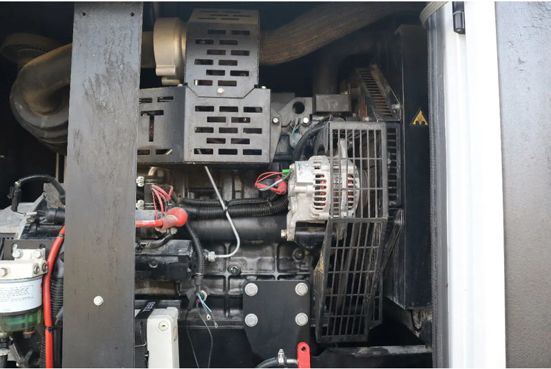 Generator set SDMO R44C3 | 44 KVA | GOOD WORKING: picture 15