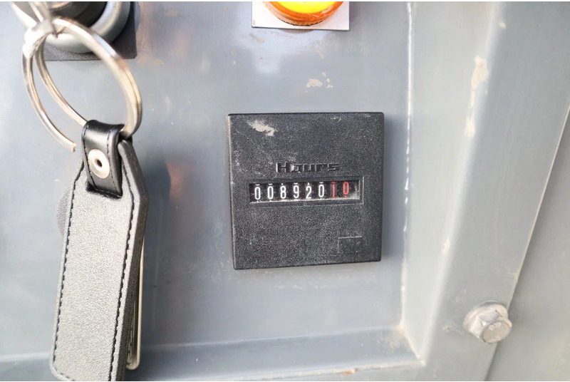Generator set SDMO R44C3 | 44 KVA | GOOD WORKING: picture 11