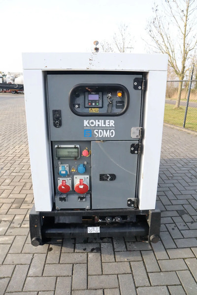 Generator set SDMO R44C3 | 44 KVA | GOOD WORKING: picture 6