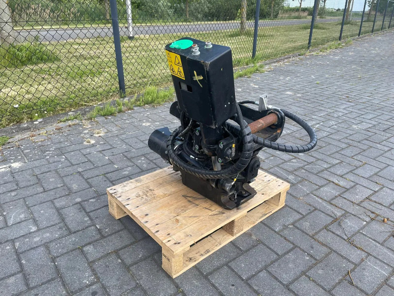 STEELWRIST X06 S40 | TILT ROTATOR | VLS | FPL | RF | NEW / UNUSED - Tiltrotator for Construction machinery: picture 3 STEELWRIST X06 S40 | TILT ROTATOR | VLS | FPL | RF | NEW / UNUSED - Tiltrotator for Construction machinery: picture 3