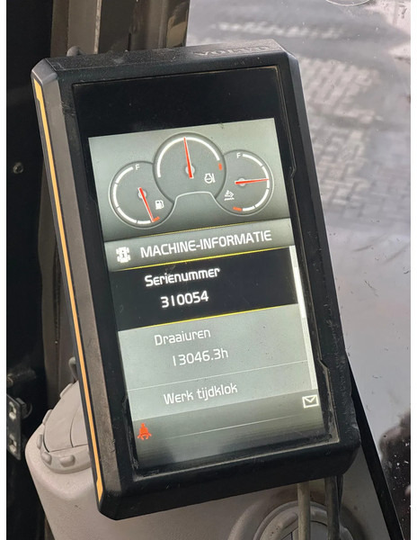 Crawler excavator Volvo EC 750 EL | BUCKET | HYDRAULIC QUICK COUPLER: picture 18