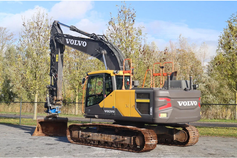 Volvo EC200EL | EC 200 EL | TILT ROTATOR | 3D GPS | BUCKET - Crawler excavator: picture 3 Volvo EC200EL | EC 200 EL | TILT ROTATOR | 3D GPS | BUCKET - Crawler excavator: picture 3