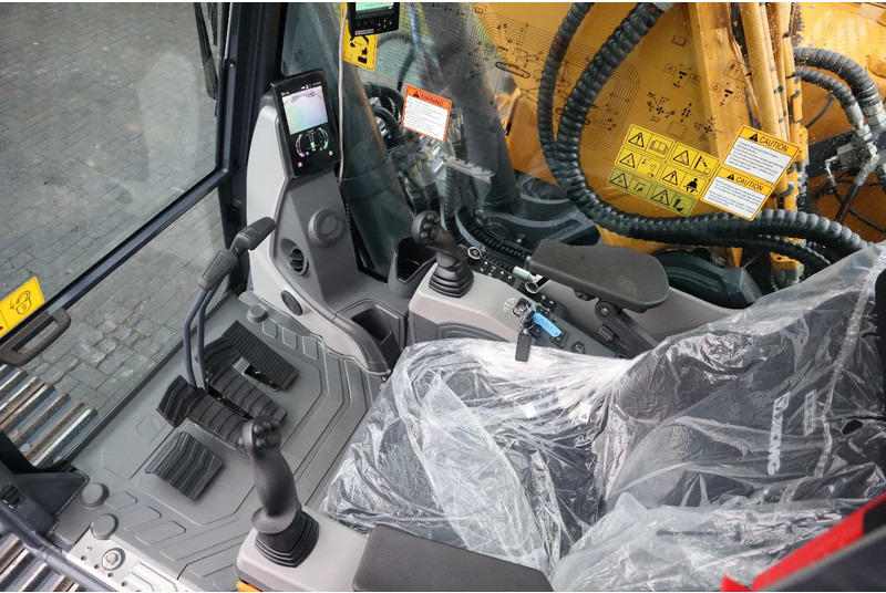 Crawler excavator XCMG XE300E | ROTOTILT R8 | CE | CUMMINS STAGE V | FULL OPTION: picture 18 Crawler excavator XCMG XE300E | ROTOTILT R8 | CE | CUMMINS STAGE V | FULL OPTION: picture 18