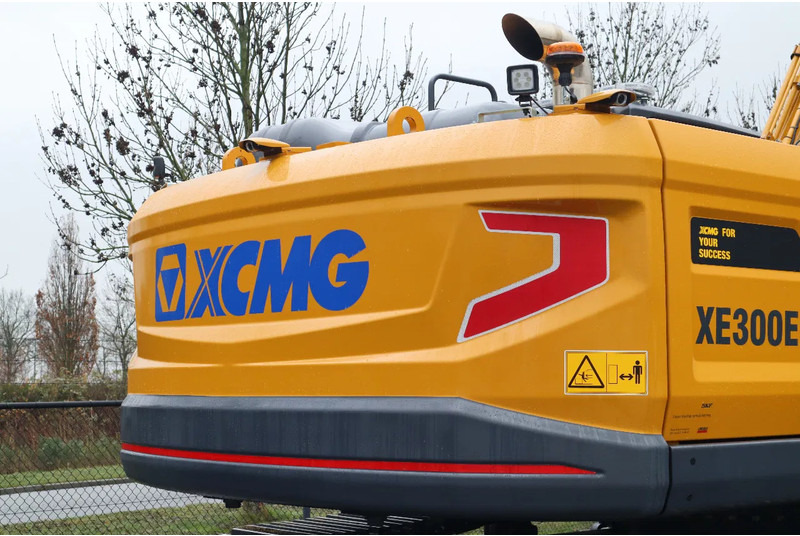 Crawler excavator XCMG XE300E | ROTOTILT R8 | CE | CUMMINS STAGE V | FULL OPTION: picture 13 Crawler excavator XCMG XE300E | ROTOTILT R8 | CE | CUMMINS STAGE V | FULL OPTION: picture 13