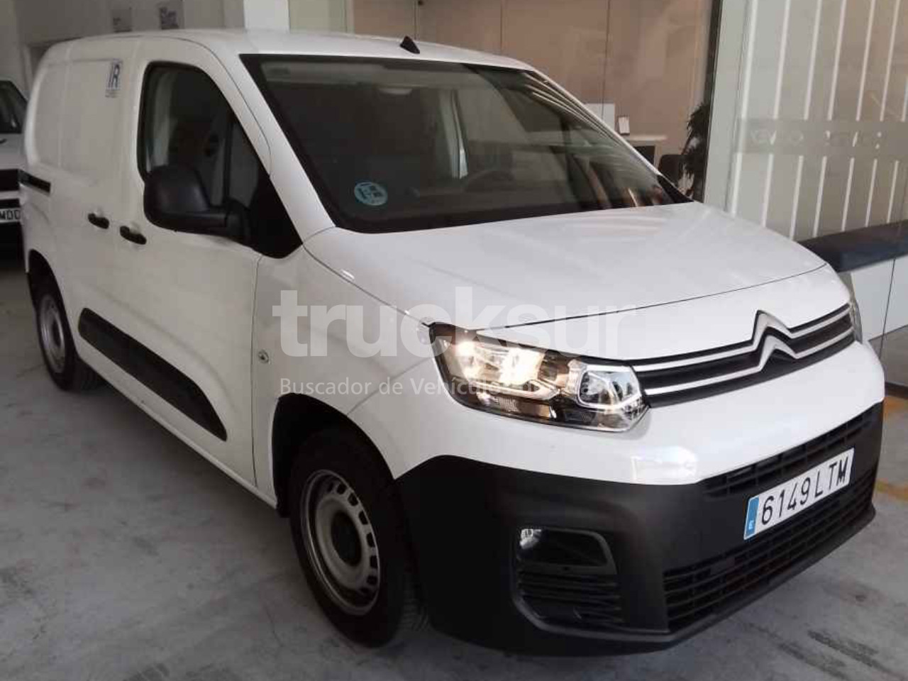 CITROEN BERLINGO IR - Closed box van: picture 2 CITROEN BERLINGO IR - Closed box van: picture 2