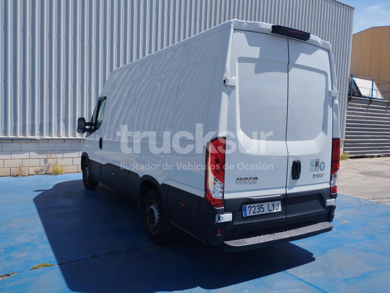 IVECO DAILY 35S16 F 12M3 - Closed box van: picture 5 IVECO DAILY 35S16 F 12M3 - Closed box van: picture 5