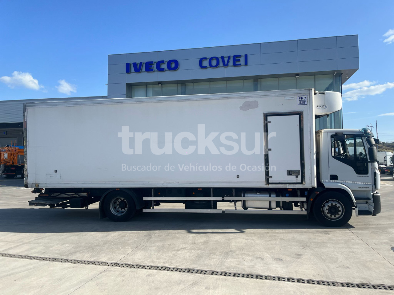 IVECO EUROCARGO ML180E28 - Refrigerated truck: picture 4 IVECO EUROCARGO ML180E28 - Refrigerated truck: picture 4