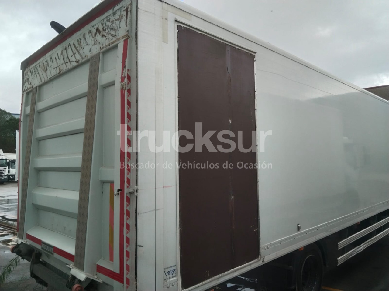 IVECO EUROCARGO - Box truck: picture 3 IVECO EUROCARGO - Box truck: picture 3