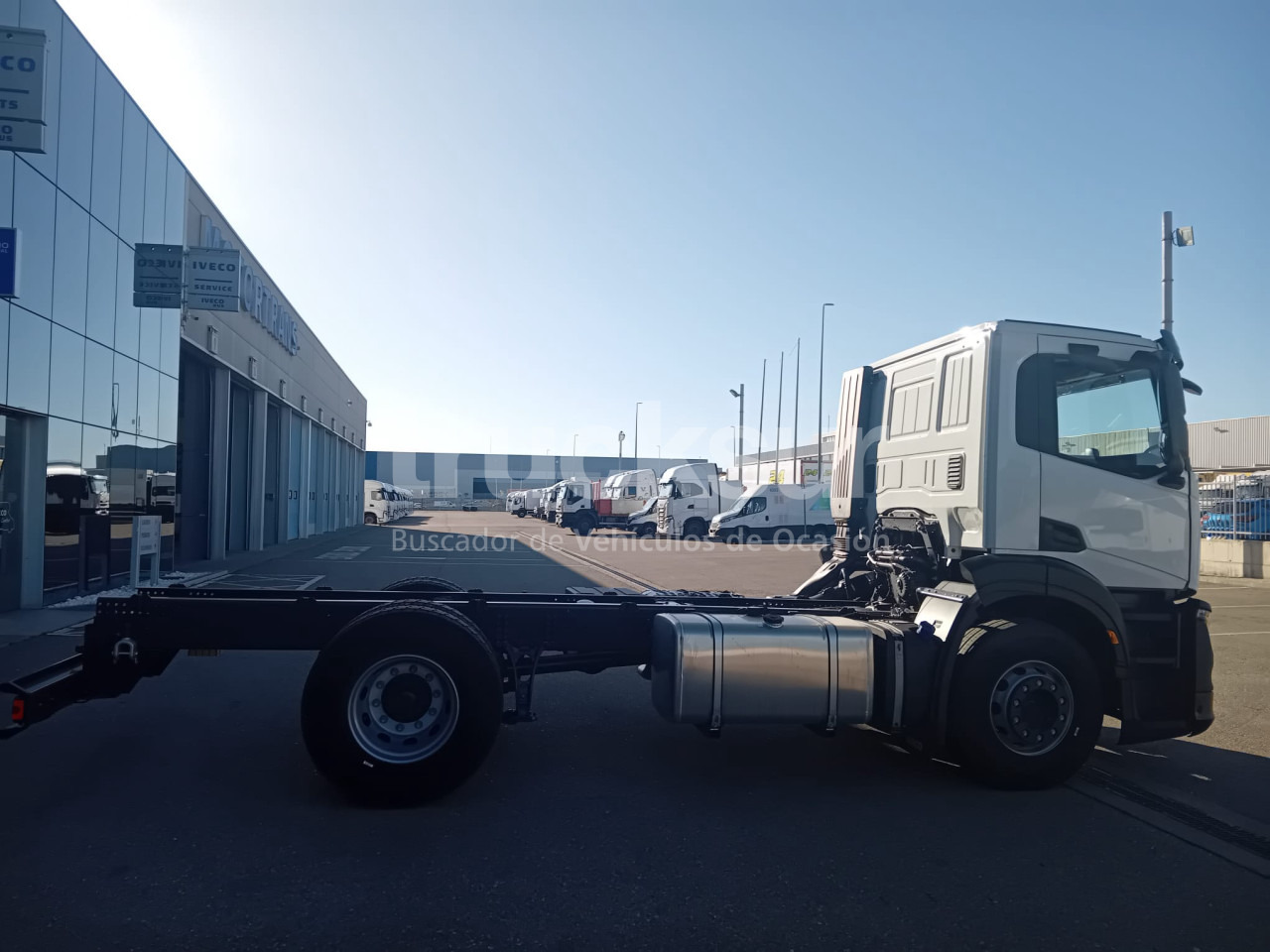 IVECO X-WAY 420 - Cab chassis truck: picture 4 IVECO X-WAY 420 - Cab chassis truck: picture 4