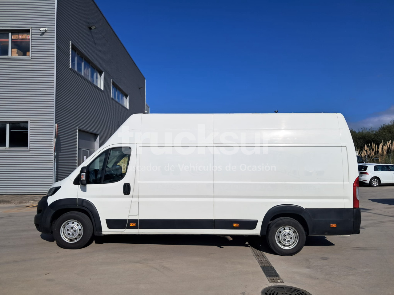 PEUGEOT BOXER 435 L4H3 - Closed box van: picture 2 PEUGEOT BOXER 435 L4H3 - Closed box van: picture 2
