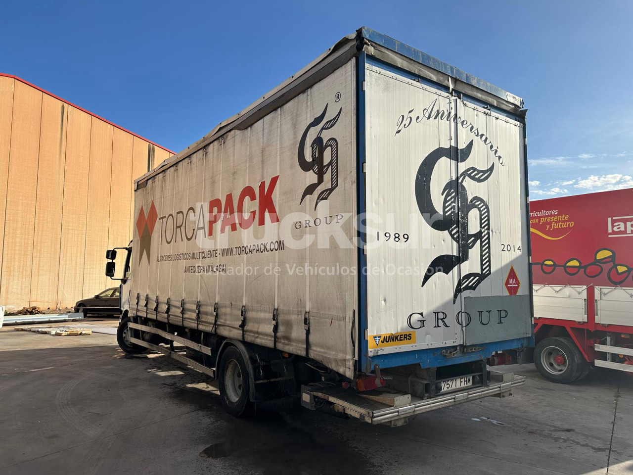 RENAULT 270 16C - Curtain side truck: picture 5 RENAULT 270 16C - Curtain side truck: picture 5