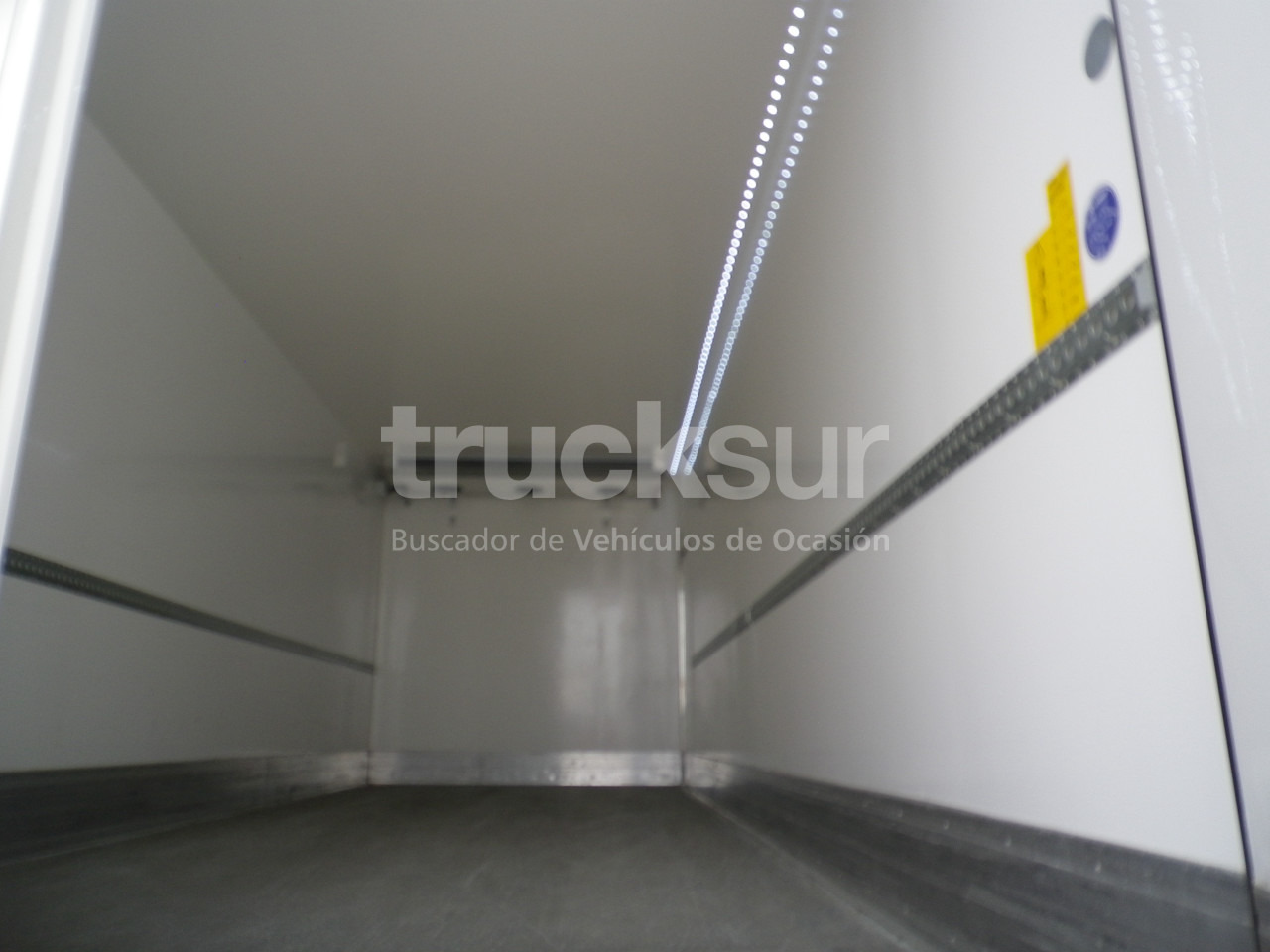 RENAULT D WIDE Z E - Refrigerated truck: picture 5 RENAULT D WIDE Z E - Refrigerated truck: picture 5