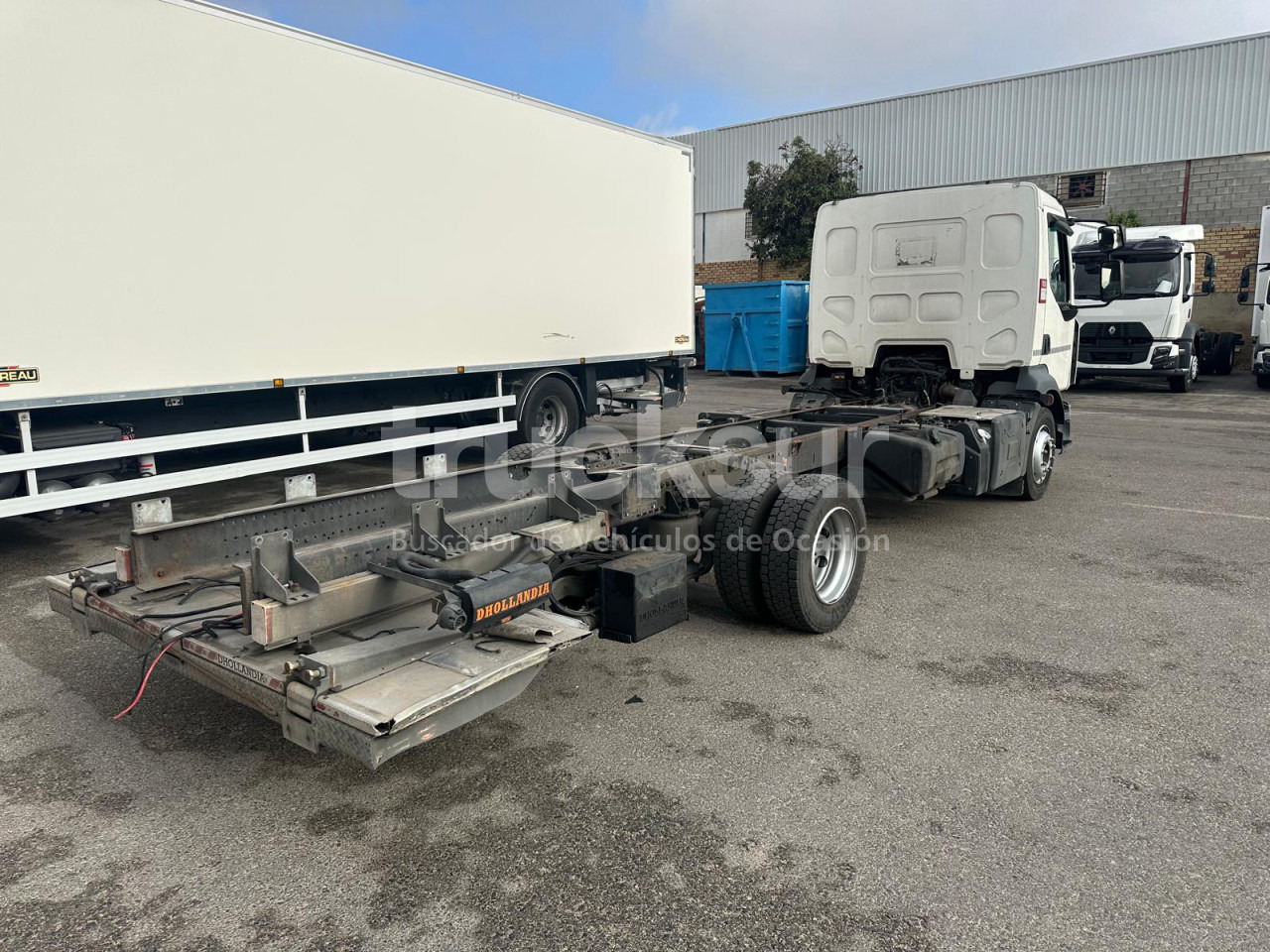 RENAULT D12.210 - Cab chassis truck: picture 2 RENAULT D12.210 - Cab chassis truck: picture 2