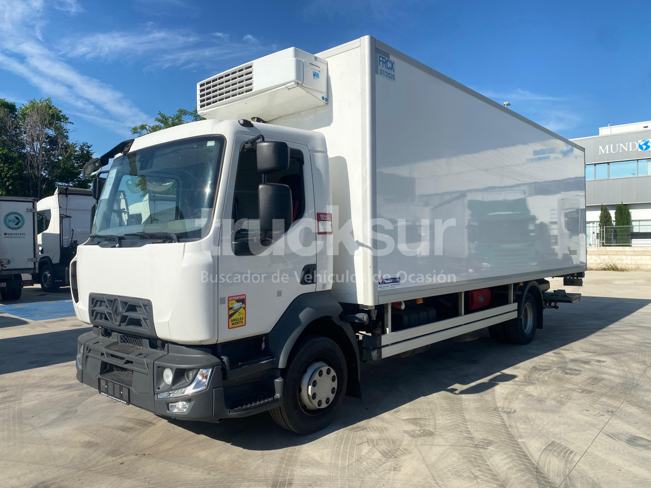 RENAULT D240.13 - Refrigerated truck: picture 1 RENAULT D240.13 - Refrigerated truck: picture 1