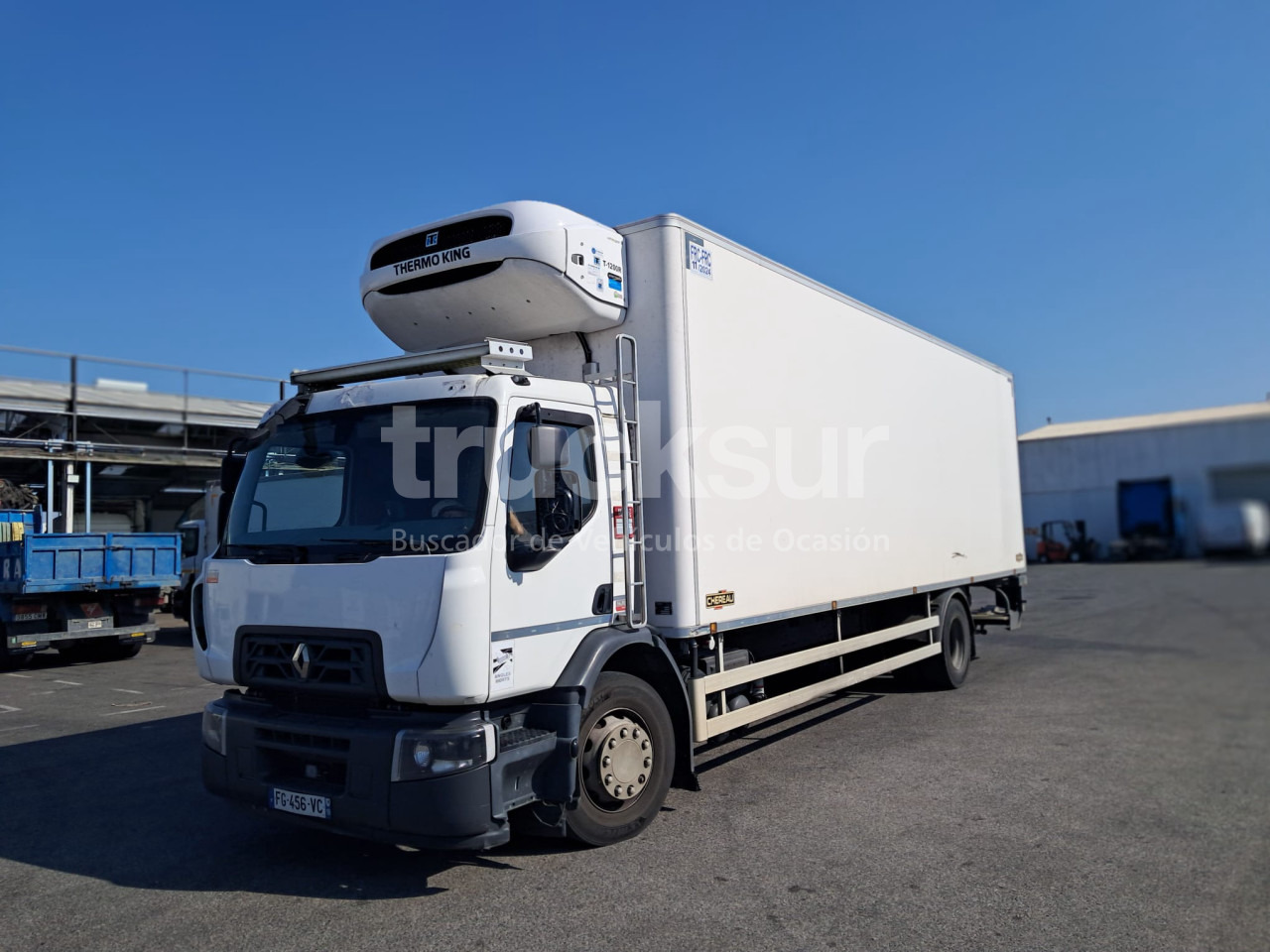 RENAULT D320.18 - Refrigerated truck: picture 1 RENAULT D320.18 - Refrigerated truck: picture 1