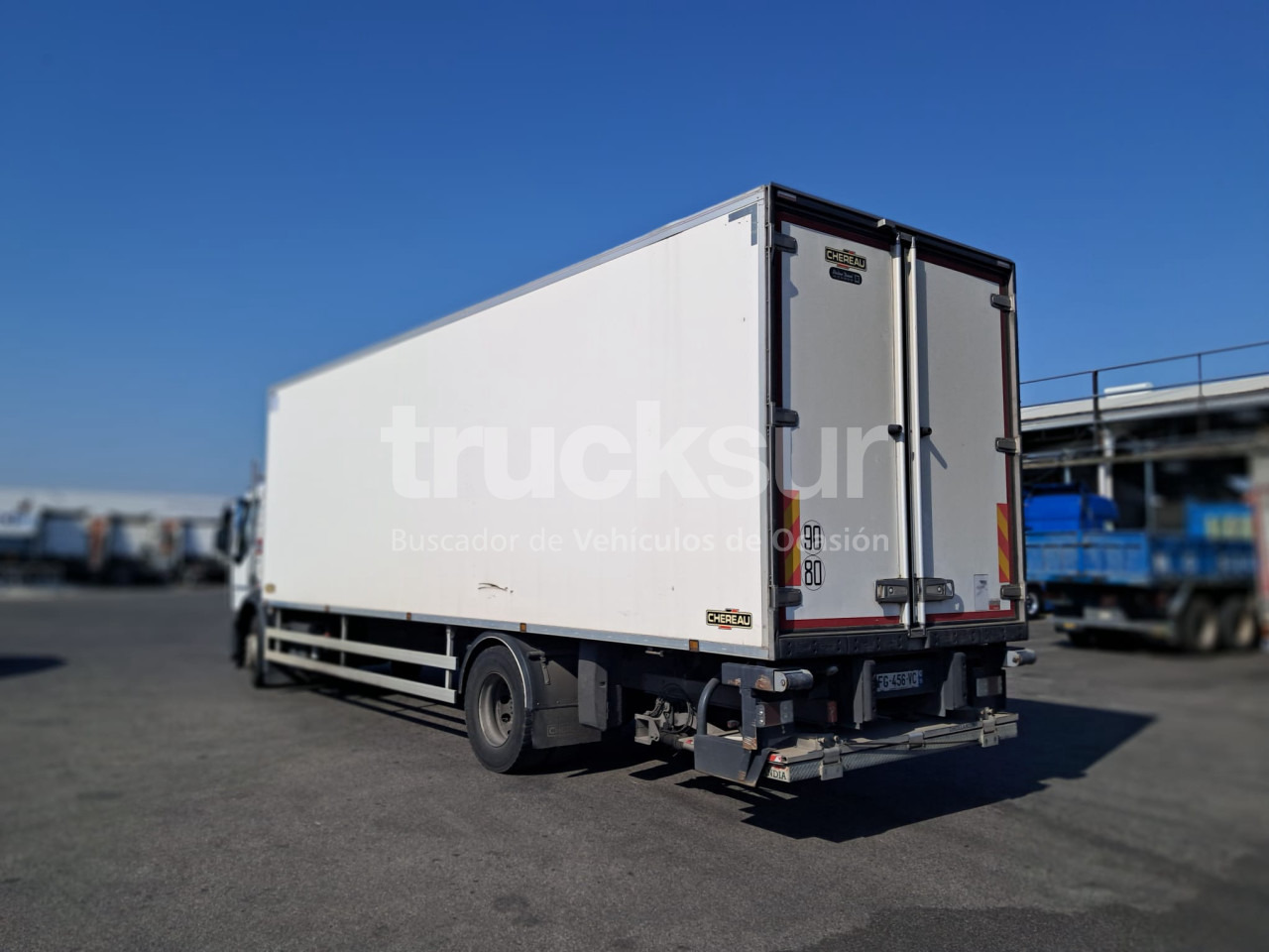 RENAULT D320.18 - Refrigerated truck: picture 4 RENAULT D320.18 - Refrigerated truck: picture 4