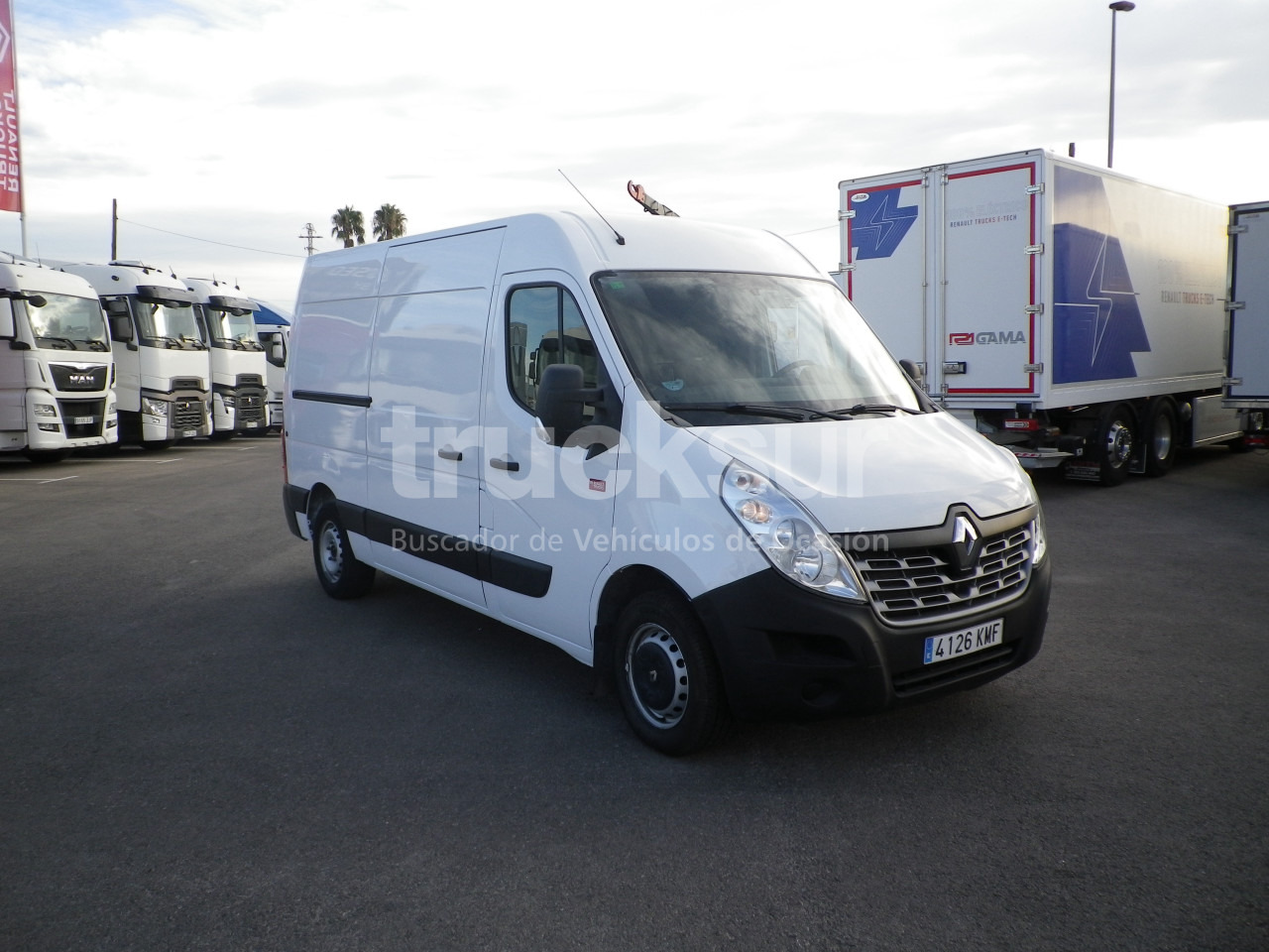 RENAULT MASTER L2H2 - Closed box van: picture 2 RENAULT MASTER L2H2 - Closed box van: picture 2