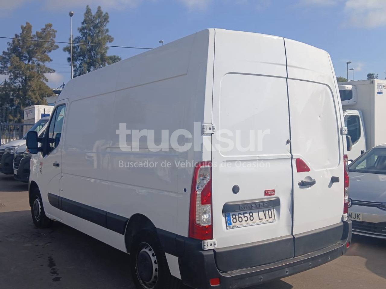 RENAULT MASTER L2H2 - Closed box van: picture 5 RENAULT MASTER L2H2 - Closed box van: picture 5