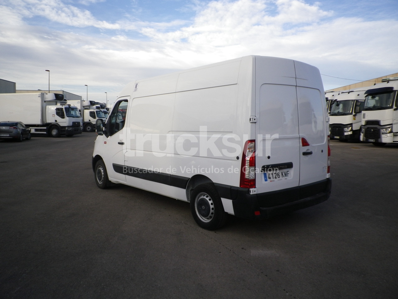 RENAULT MASTER L2H2 - Closed box van: picture 4 RENAULT MASTER L2H2 - Closed box van: picture 4