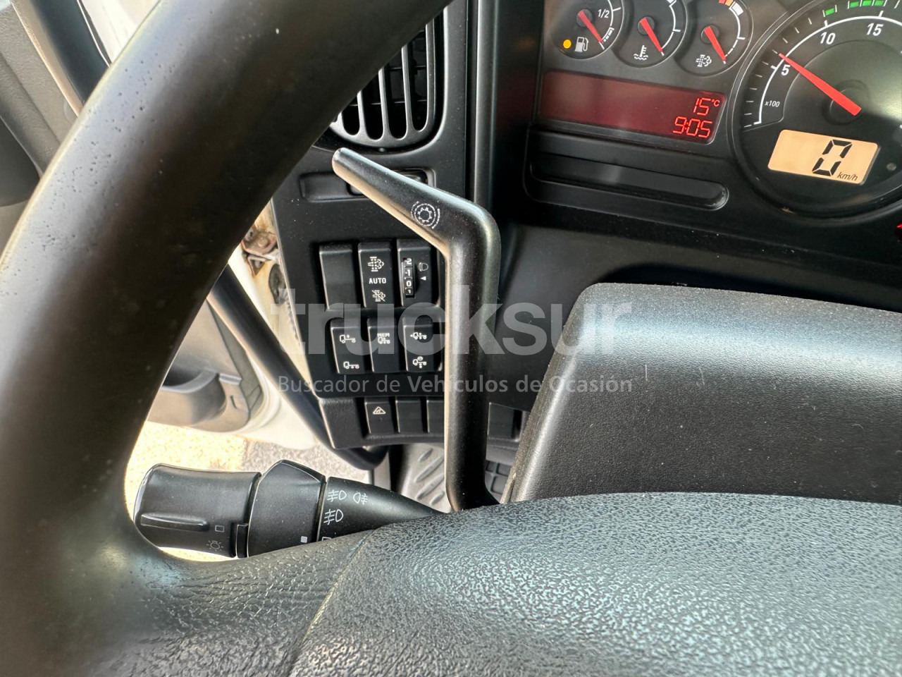 Tractor unit RENAULT C430: picture 13
