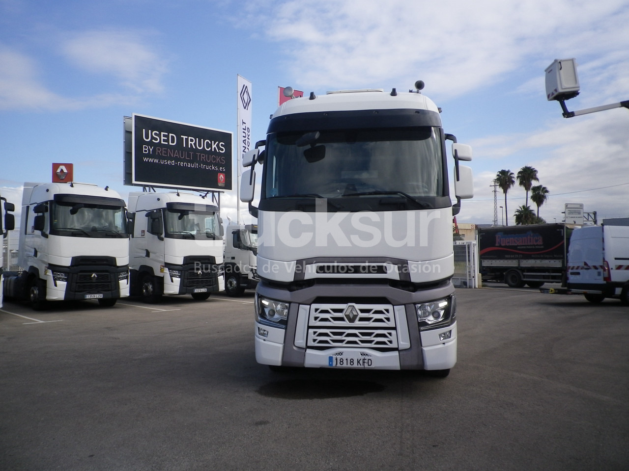 RENAULT T520 HIGH SLEEPER CAB - Tractor unit: picture 2 RENAULT T520 HIGH SLEEPER CAB - Tractor unit: picture 2