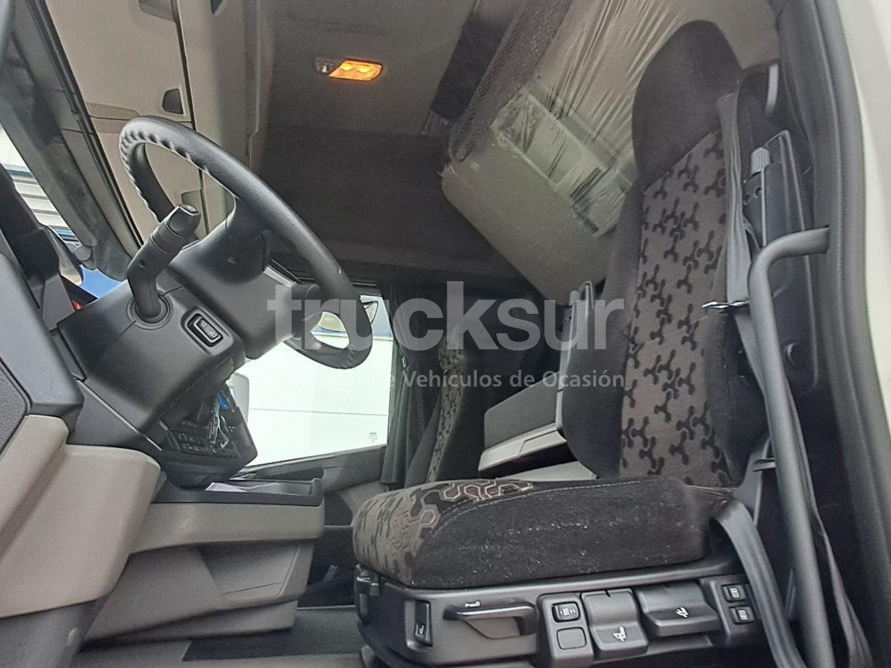 Tractor unit SCANIA R460 SUPER: picture 9 Tractor unit SCANIA R460 SUPER: picture 9