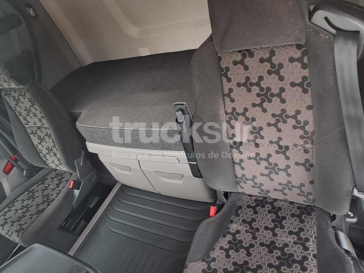 Tractor unit SCANIA R460 SUPER: picture 6 Tractor unit SCANIA R460 SUPER: picture 6