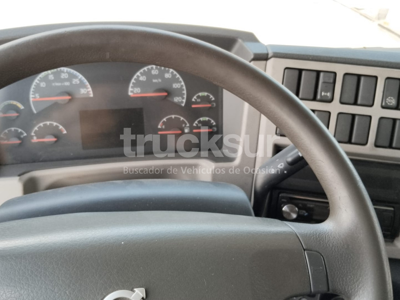 VOLVO FL290 - Refrigerated truck: picture 5 VOLVO FL290 - Refrigerated truck: picture 5