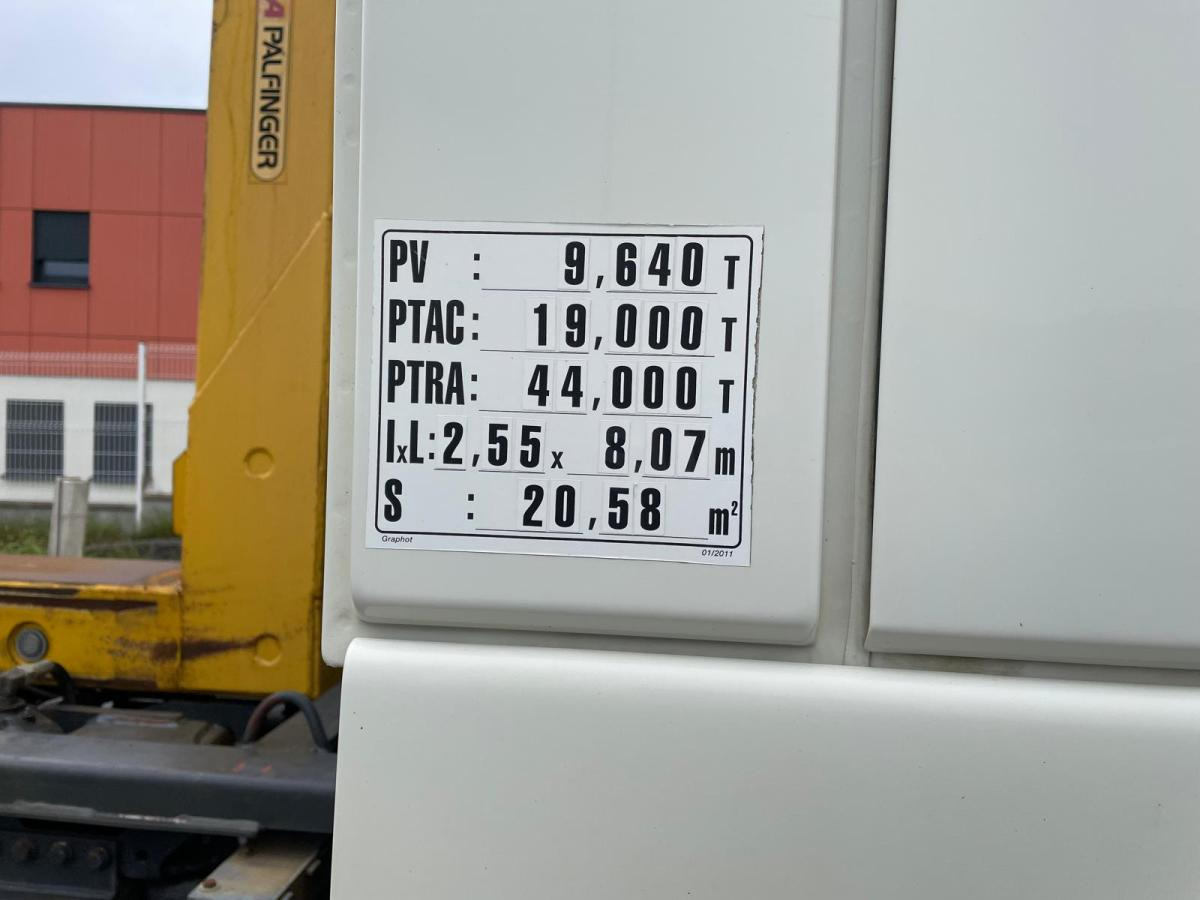 DAF XF105 460 - Hook lift truck: picture 5 DAF XF105 460 - Hook lift truck: picture 5