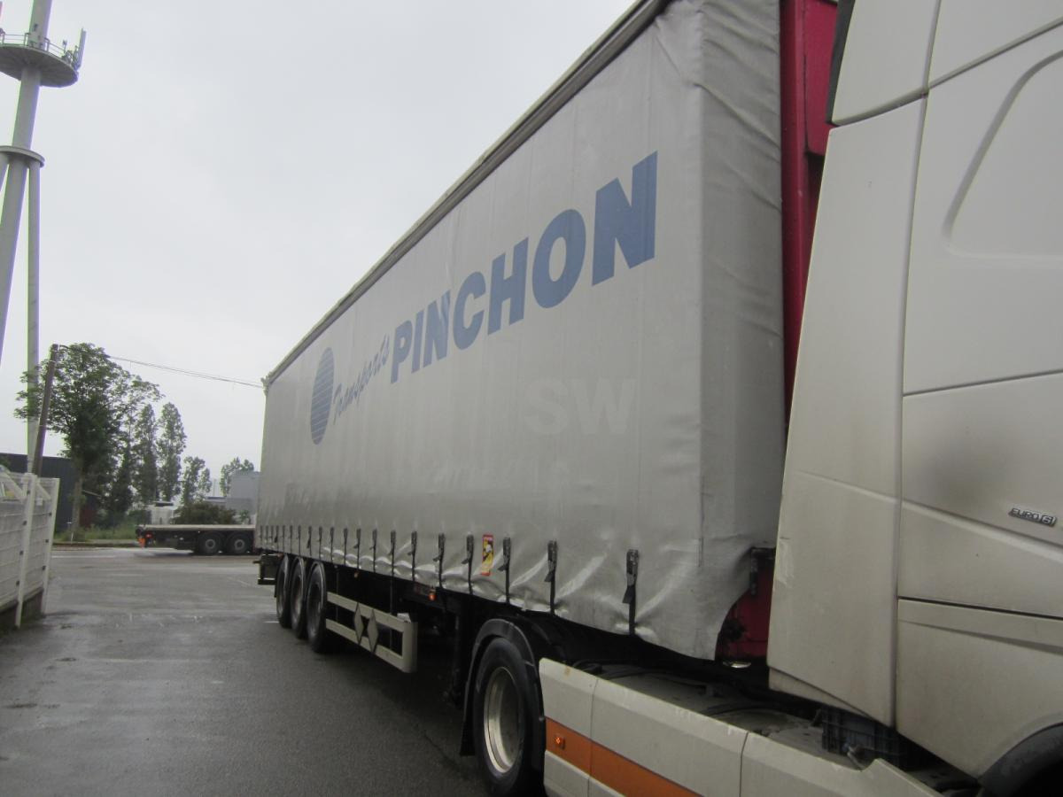 Fruehauf - Curtainsider semi-trailer: picture 1 Fruehauf - Curtainsider semi-trailer: picture 1