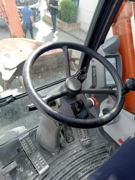 Hitachi ZAXIS 140W - Wheel excavator: picture 4 Hitachi ZAXIS 140W - Wheel excavator: picture 4
