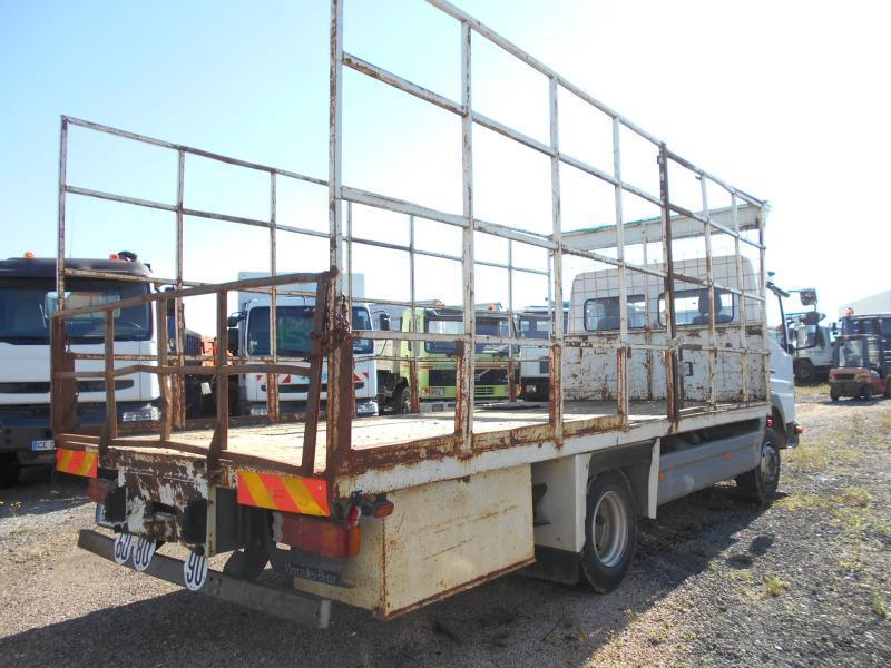 Mercedes Atego 815 - Dropside/ Flatbed truck: picture 5 Mercedes Atego 815 - Dropside/ Flatbed truck: picture 5
