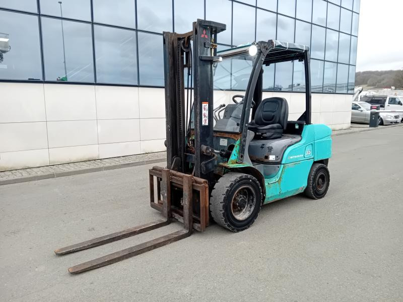Mitsubishi FD35N - Diesel forklift: picture 2 Mitsubishi FD35N - Diesel forklift: picture 2