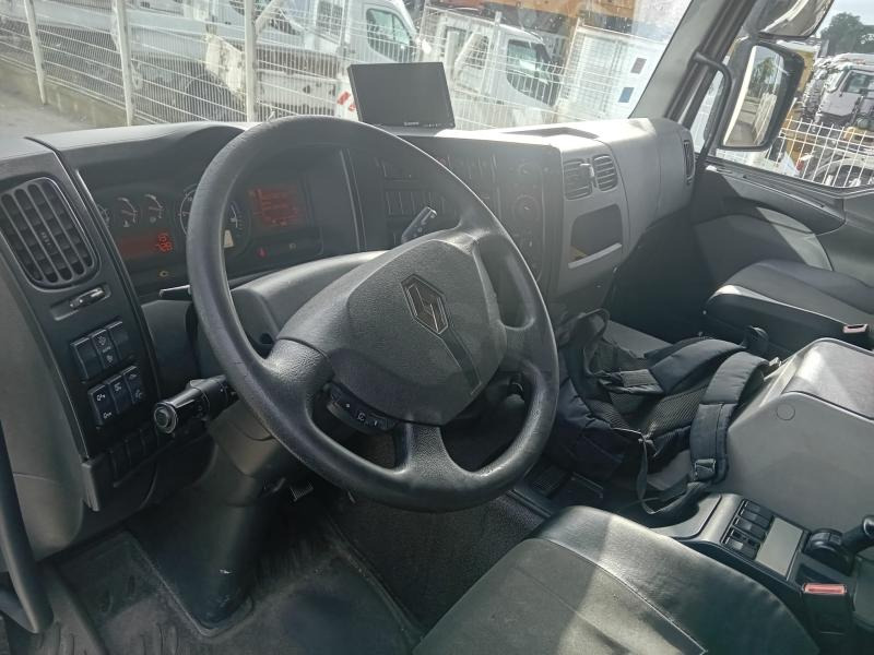 Renault D-Series 280 - Refrigerated truck: picture 2 Renault D-Series 280 - Refrigerated truck: picture 2